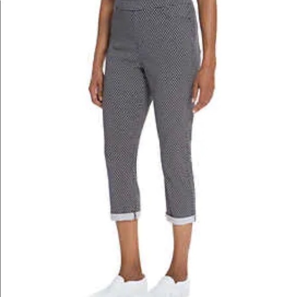 💚NWT! Mario Serrani Italy Navy Diamond cuffed capris - Picture 1 of 6